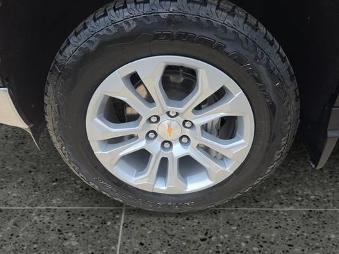 Used 2025 Chevrolet Silverado 1500 LTZ w/ Z71 Off-Road Package AWD/4WD image 16