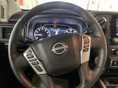 Certified 2024 Nissan Titan SV w/ SV Convenience Package image 19