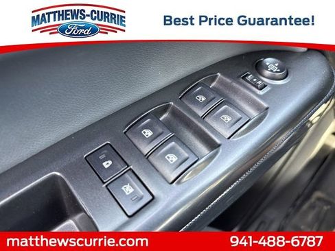 Used 2015 Chevrolet Colorado Z71 image 26