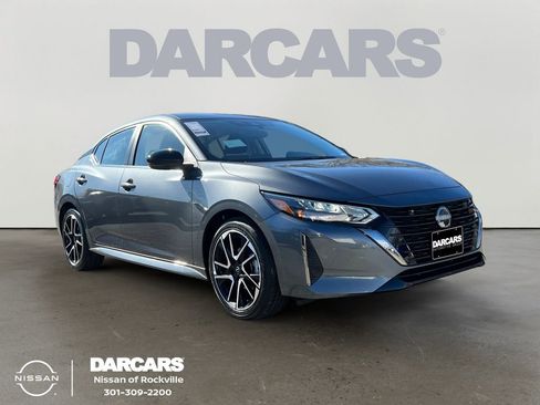 Used 2025 Nissan Sentra SR image 1