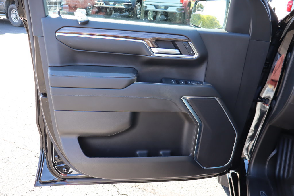 Used 2024 Chevrolet Silverado 1500 RST w/ Redline Edition AWD/4WD image 22