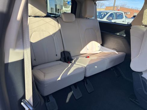 Certified 2024 Ford Expedition Max Platinum image 14