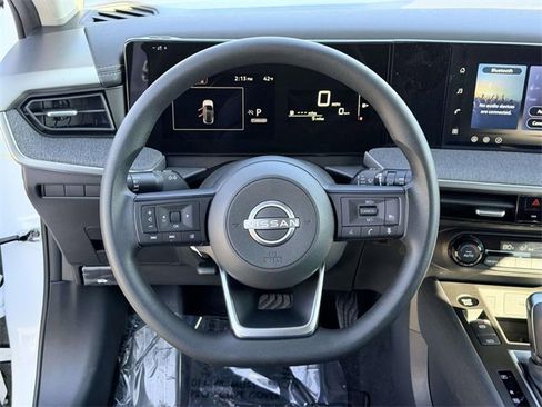 New 2026 Nissan Kicks SV image 18