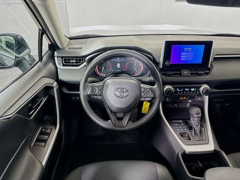 Certified 2025 Toyota RAV4 LE image 19
