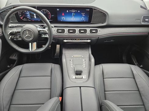 Certified 2026 Mercedes-Benz GLS 450 4MATIC image 7