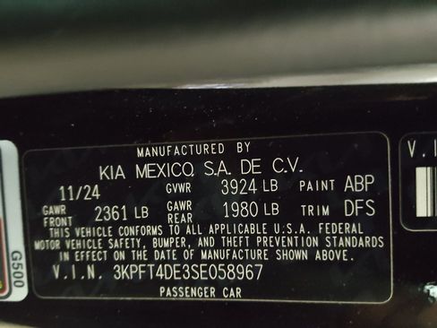 Used 2025 Kia K4 LXS image 33