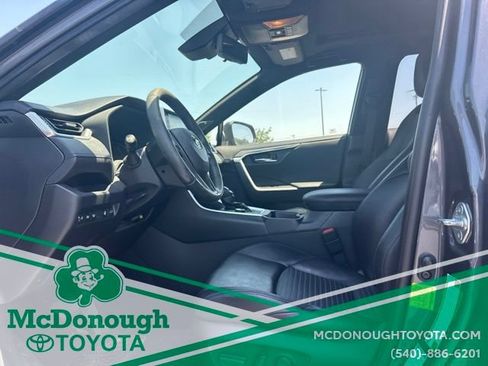 Used 2019 Toyota RAV4 XSE AWD/4WD image 14