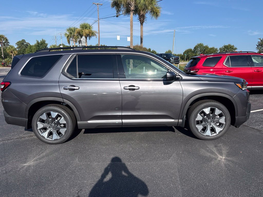 New 2026 Honda Pilot Elite image 2