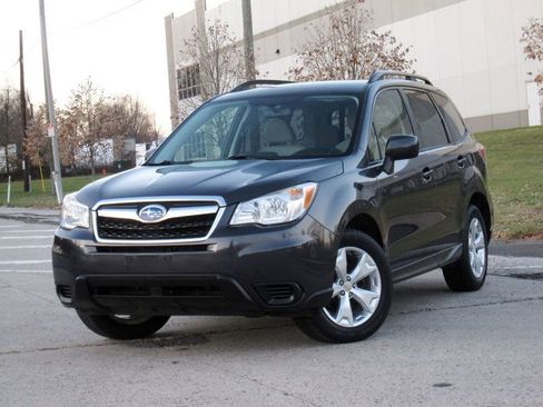 Used 2014 Subaru Forester 2.5i Premium image 3