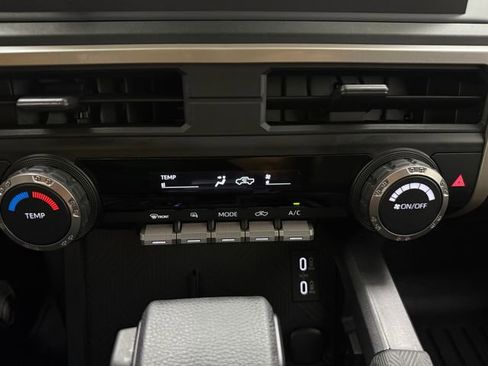 Used 2024 Toyota Tacoma SR image 18