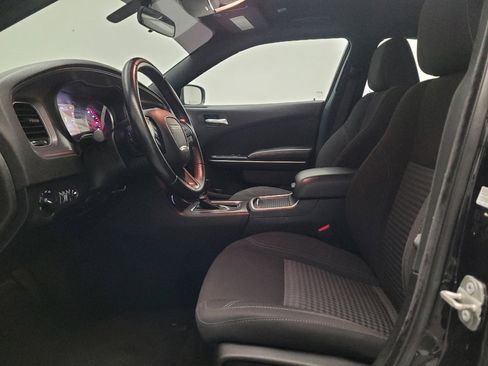 Used 2023 Dodge Charger SXT RWD image 17