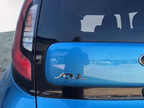 Used 2016 Kia Soul + w/ Designer's Package image 2