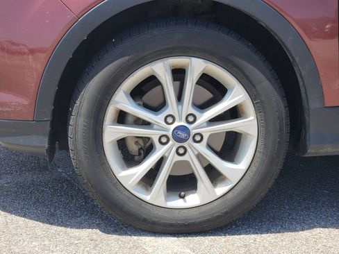 Used 2018 Ford Escape SE w/ SE Sync 3 Package FWD image 5