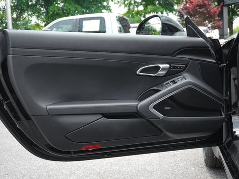 Used 2019 Porsche 911 Carrera RWD image 14