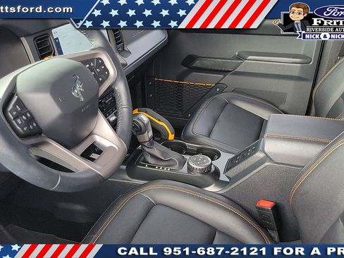 Certified 2024 Ford Bronco Badlands image 4