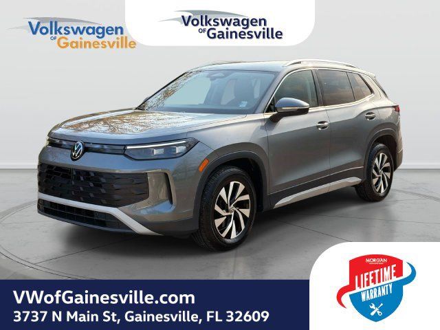 Used 2025 Volkswagen Tiguan S FWD image 8