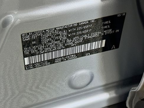 Used 2018 Toyota RAV4 XLE image 12