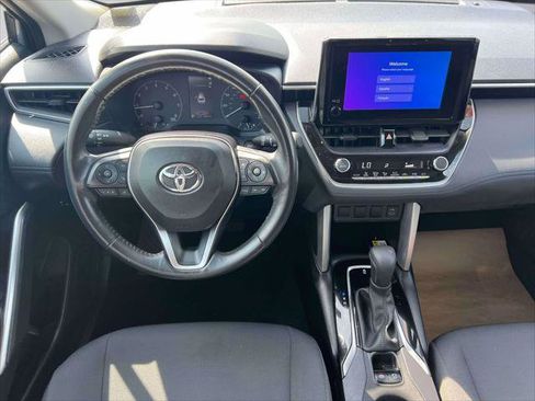 Certified 2023 Toyota Corolla Cross LE w/ Moonroof Package AWD/4WD image 15