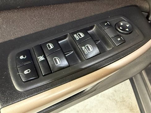 Used 2018 Jeep Cherokee Latitude image 23