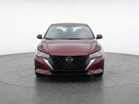 Used 2025 Nissan Sentra SV image 2