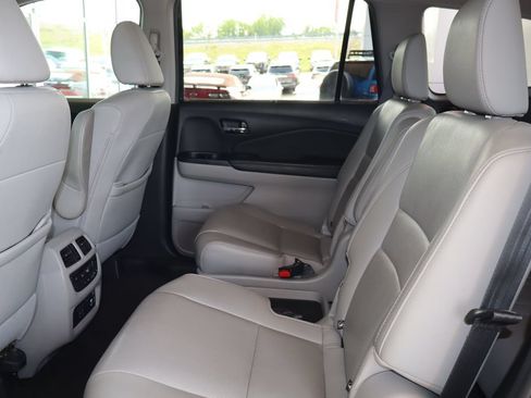 Used 2022 Honda Pilot Elite image 39