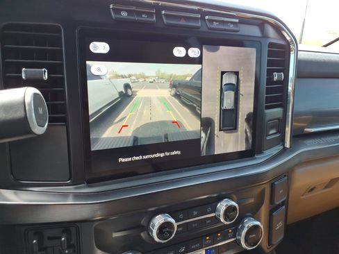 Used 2023 Ford F250 Lariat w/ Sport Appearance Package image 19