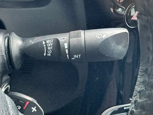 Used 2017 Toyota Corolla SE FWD image 31