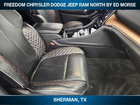 Used 2023 Jeep Grand Cherokee Summit image 10