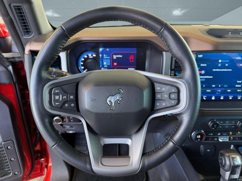 Used 2023 Ford Bronco Outer Banks w/ Sasquatch Package AWD/4WD image 11