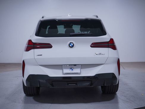 Used 2025 BMW X3 xDrive30i w/ M Sport Package image 5