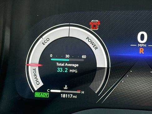 Used 2025 Toyota Sienna XSE w/ XSE Plus Package FWD image 30
