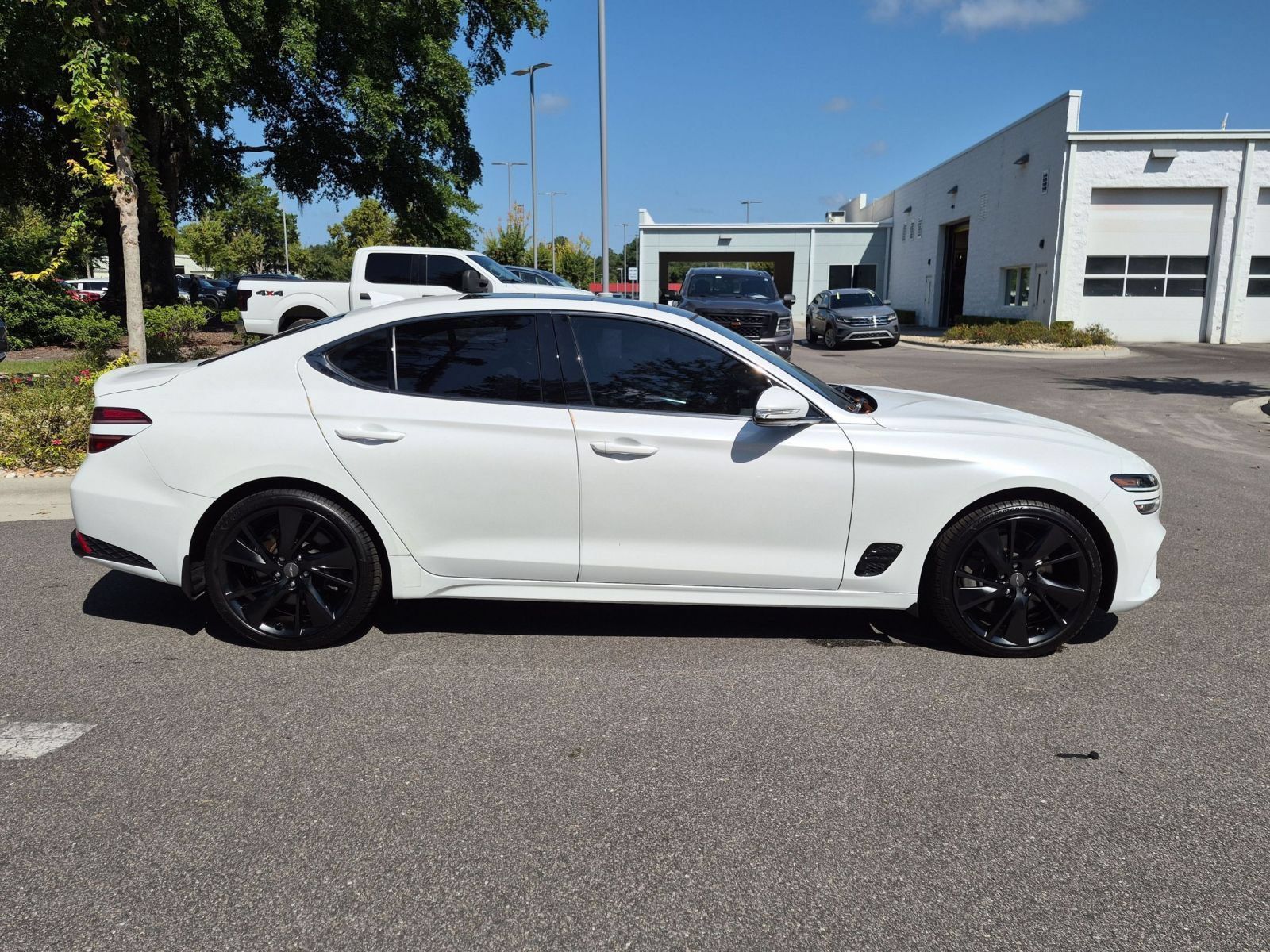 Used 2023 Genesis G70 3.3T w/ Sport Advanced Package AWD/4WD image 2