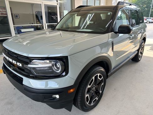 Used 2021 Ford Bronco Sport Outer Banks AWD/4WD image 3