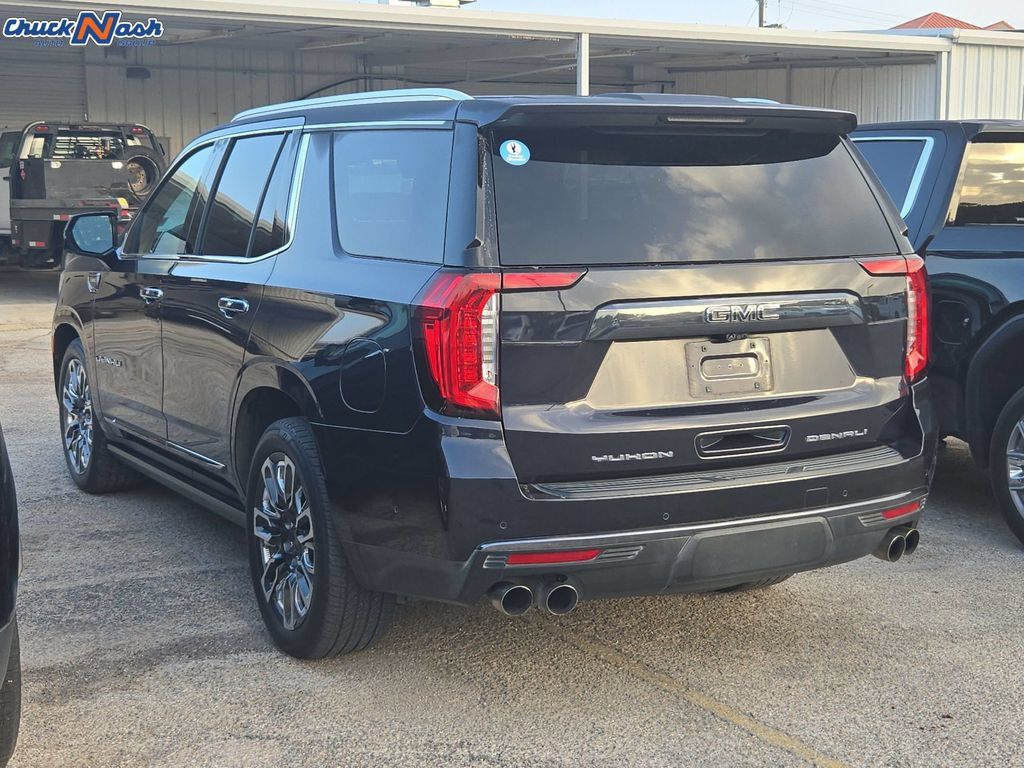 Used 2023 GMC Yukon Denali Ultimate AWD/4WD image 4