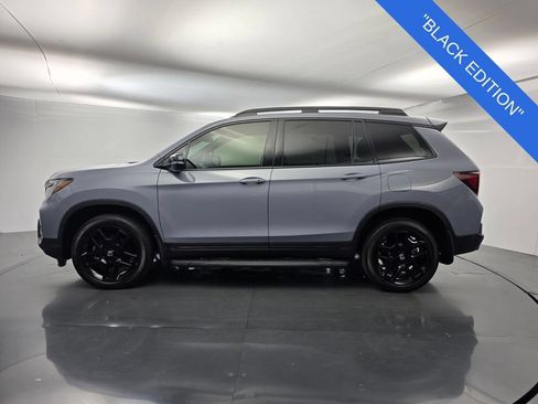 Used 2025 Honda Passport Black Edition image 7