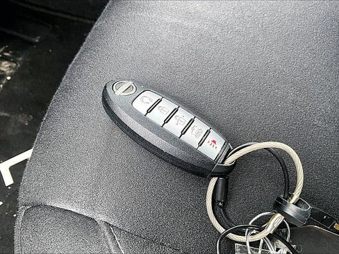 Used 2023 Nissan Altima 2.5 SV FWD image 8