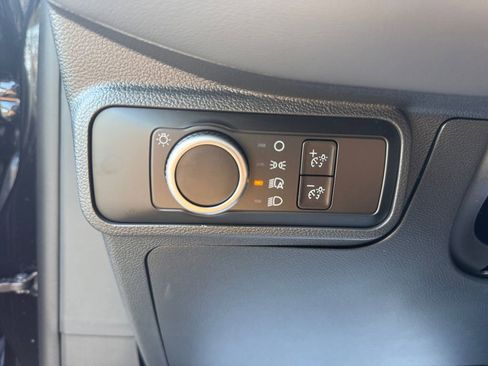 New 2026 Ford Explorer Active image 32