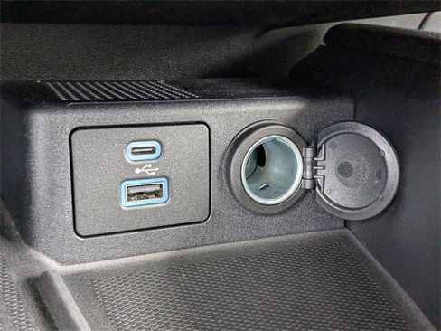 Used 2023 Ford Escape Platinum image 20