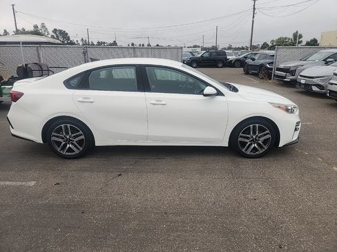 Used 2019 Kia Forte S FWD image 16
