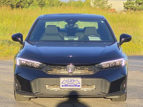 Used 2025 Honda Civic Sport image 2