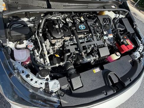 Certified 2021 Toyota Corolla LE FWD image 19
