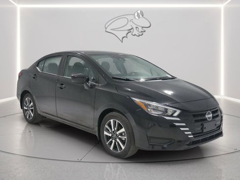 New 2025 Nissan Versa SV w/ Trunk Package FWD image 7