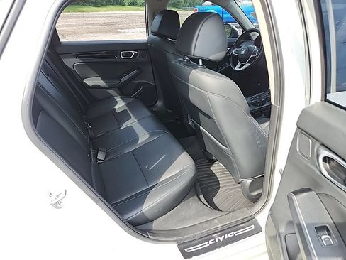 Used 2023 Honda Civic Touring image 34