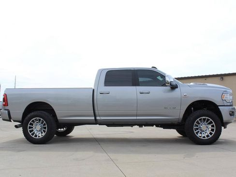 Used 2024 RAM 3500 Laramie AWD/4WD image 87