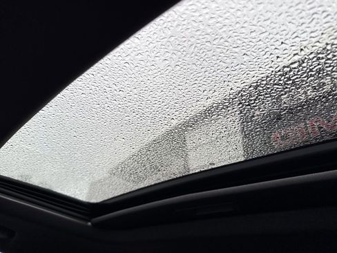 Used 2024 Chevrolet Trax RS w/ Sunroof Package image 33