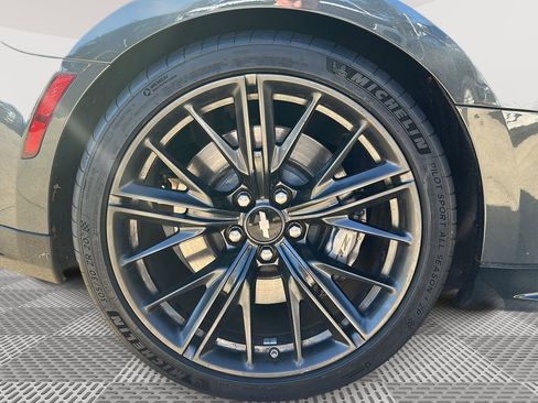 Used 2018 Chevrolet Camaro ZL1 image 26