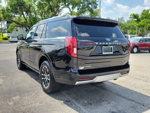 Certified 2025 Ford Expedition Platinum image 7