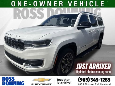 Used 2024 Jeep Wagoneer L Series II RWD image 1
