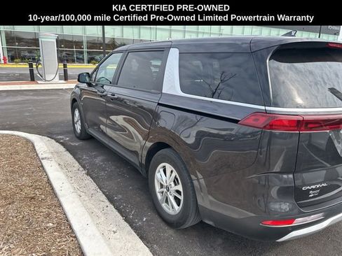 Certified 2024 Kia Carnival LX image 10