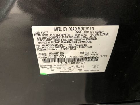 Used 2017 Ford Taurus Limited FWD image 30